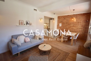 Fully Renovated 4 Bedroom Apartment - Unique Opportunity For Investment Located in Eixample Dreta